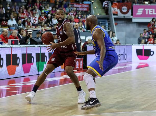 赢得球迷的 赢得球迷的