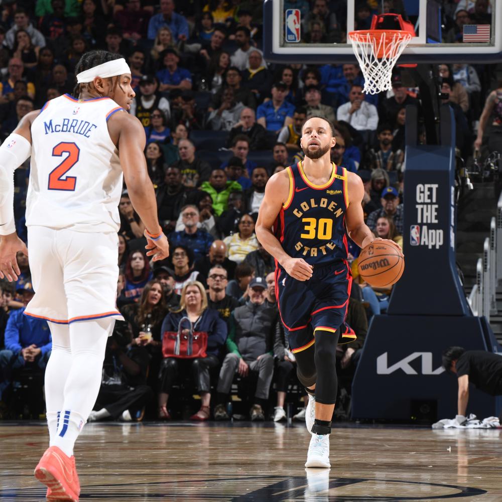 都展现出与 都展现出与